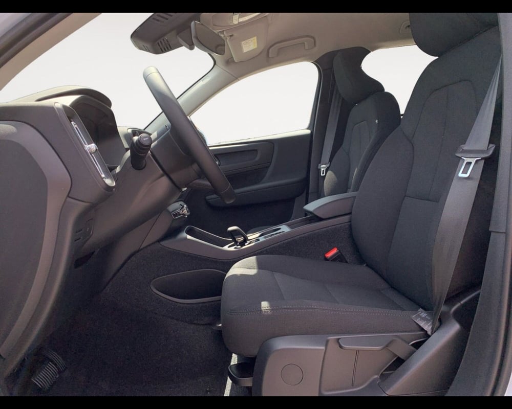 Volvo XC40 nuova a Ravenna (12)