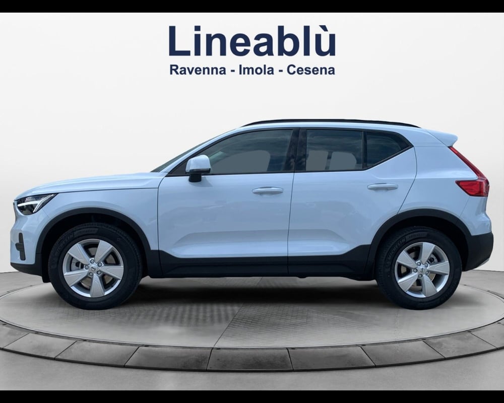Volvo XC40 nuova a Ravenna (2)