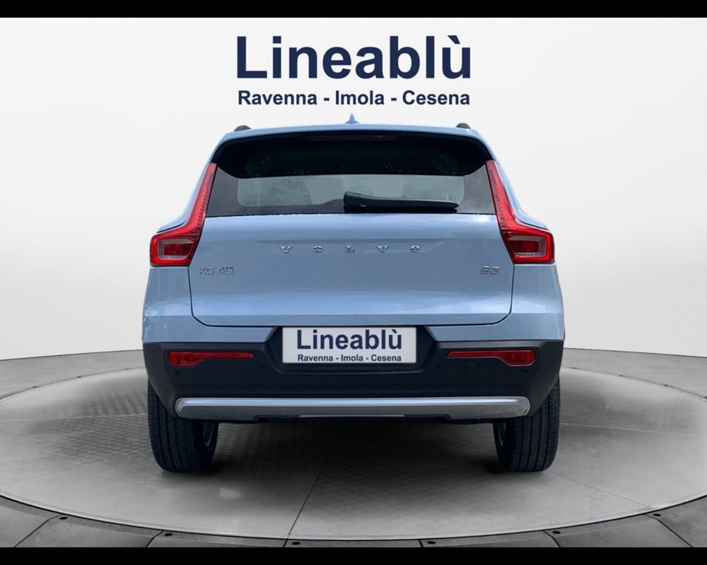 Volvo XC40 nuova a Ravenna (4)