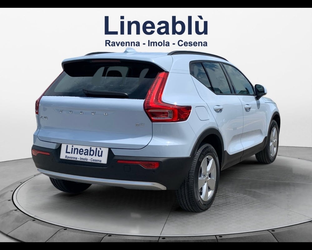 Volvo XC40 nuova a Ravenna (5)