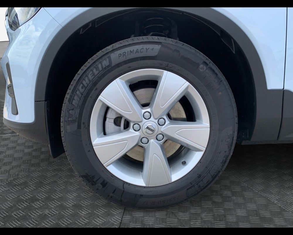 Volvo XC40 nuova a Ravenna (9)