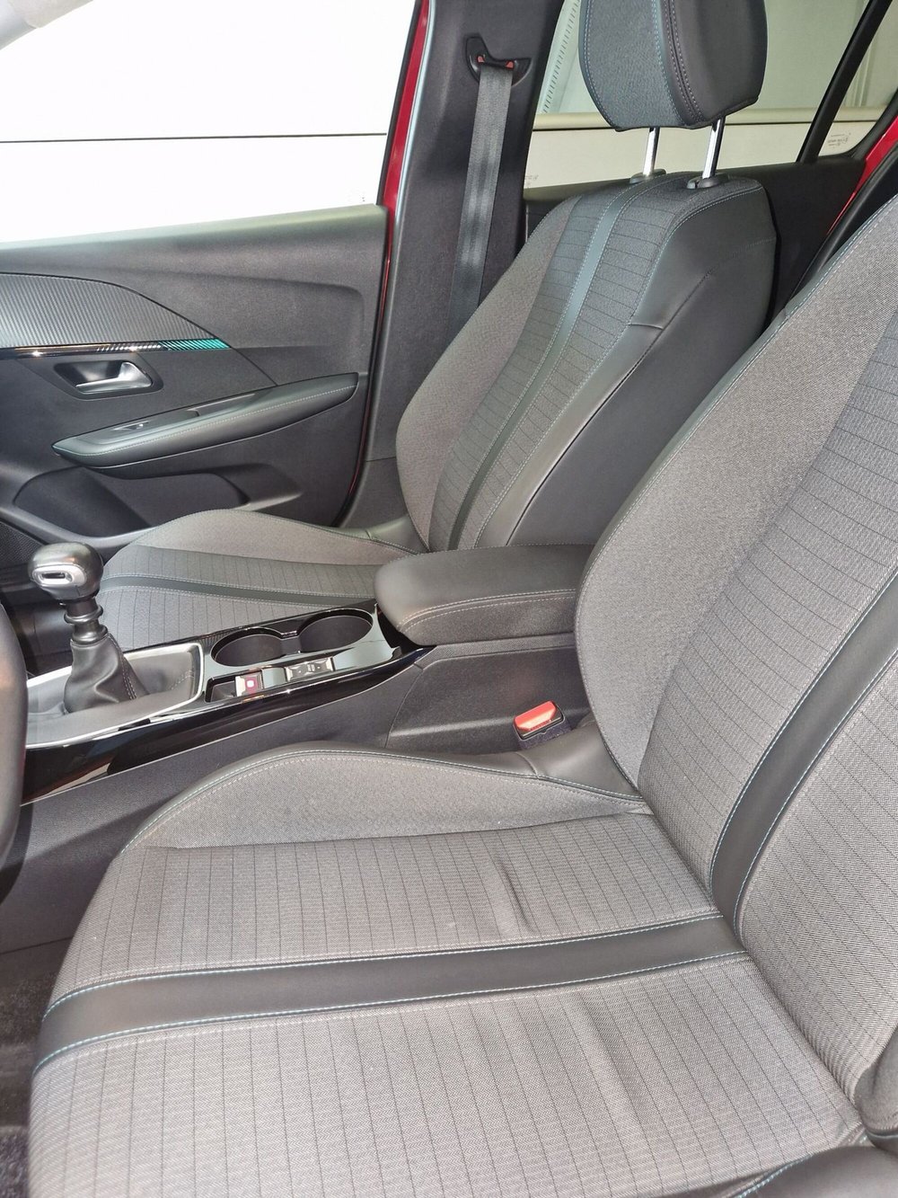 Peugeot 208 usata a Varese (8)