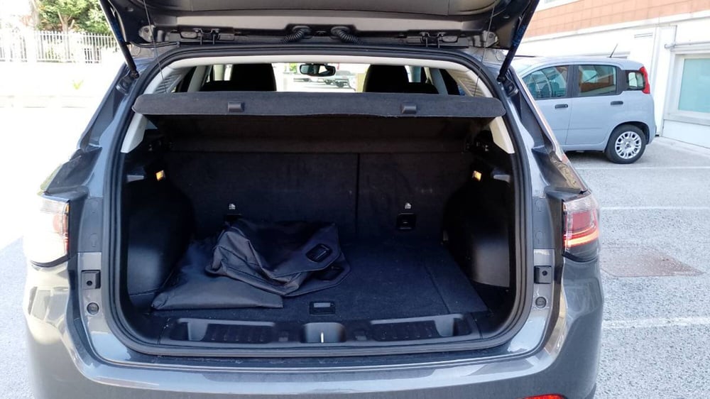 Jeep Compass usata a Salerno (11)