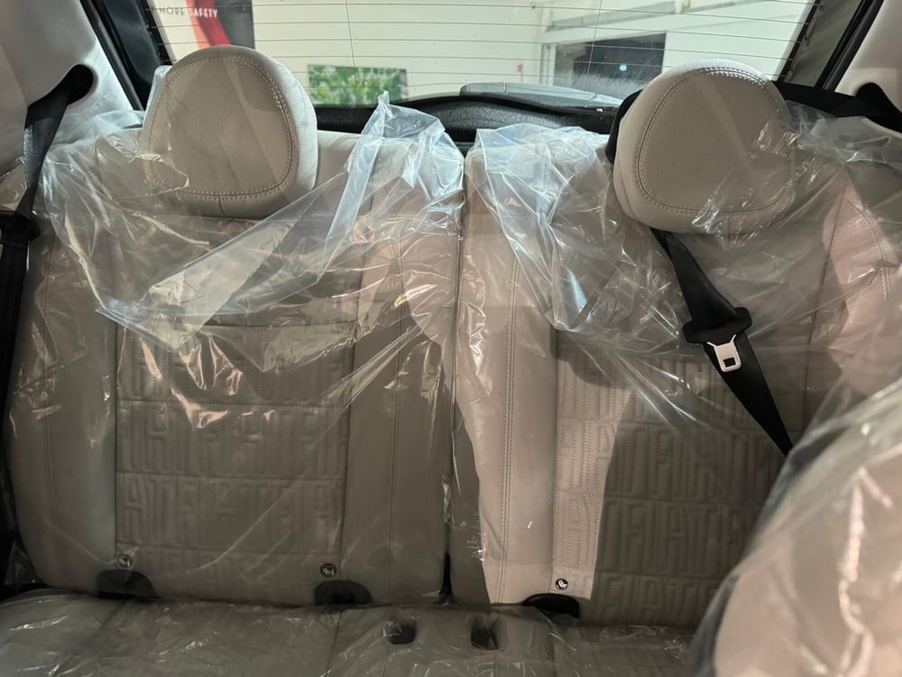 Fiat 500e nuova a Avellino (6)
