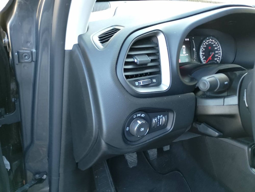 Jeep Renegade usata a Salerno (12)