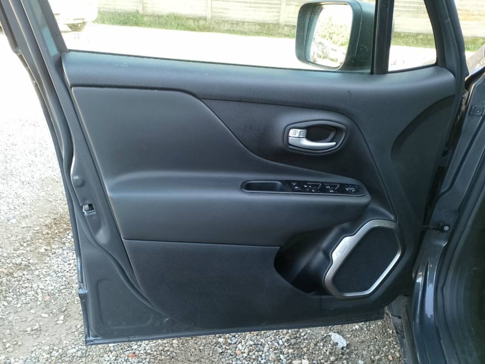 Jeep Renegade usata a Salerno (13)