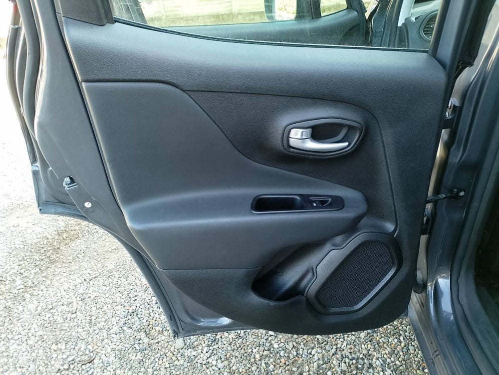 Jeep Renegade usata a Salerno (14)