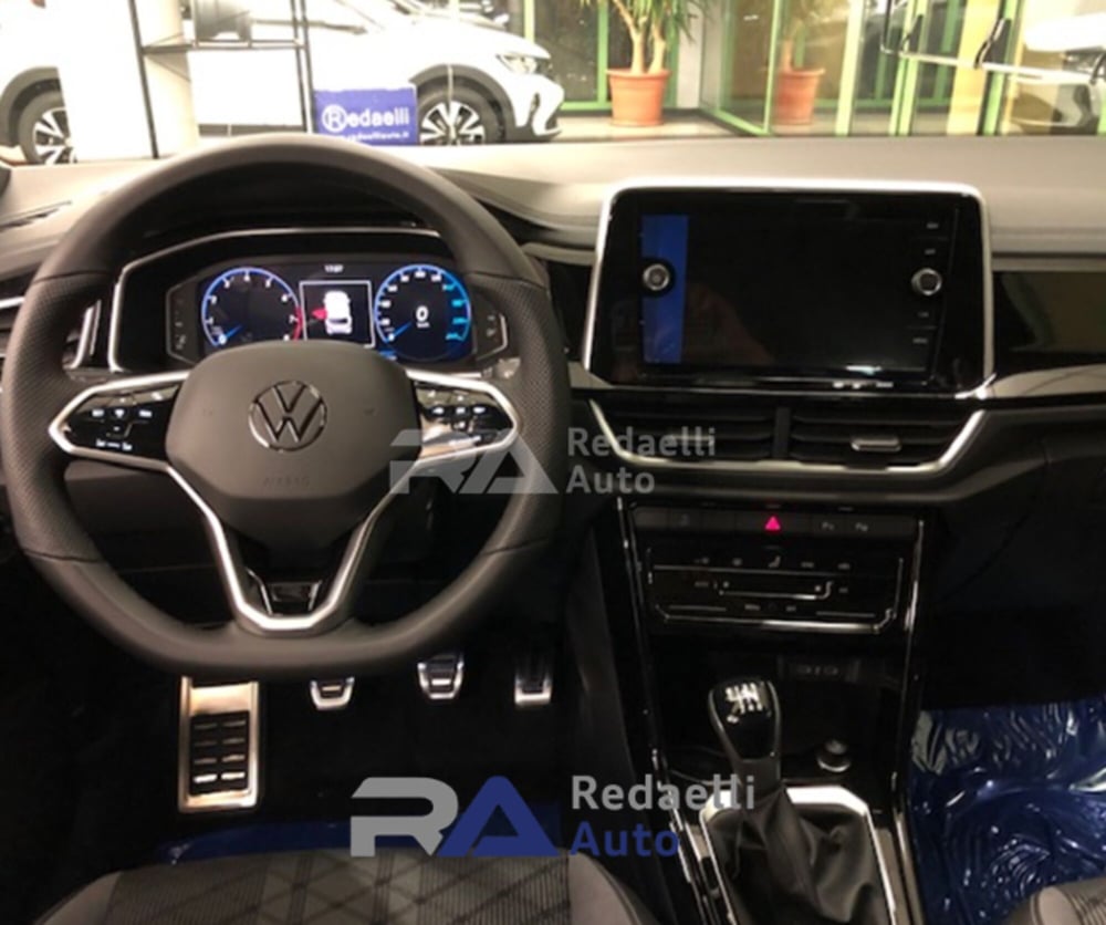 Volkswagen T-Roc nuova a Lecco (8)