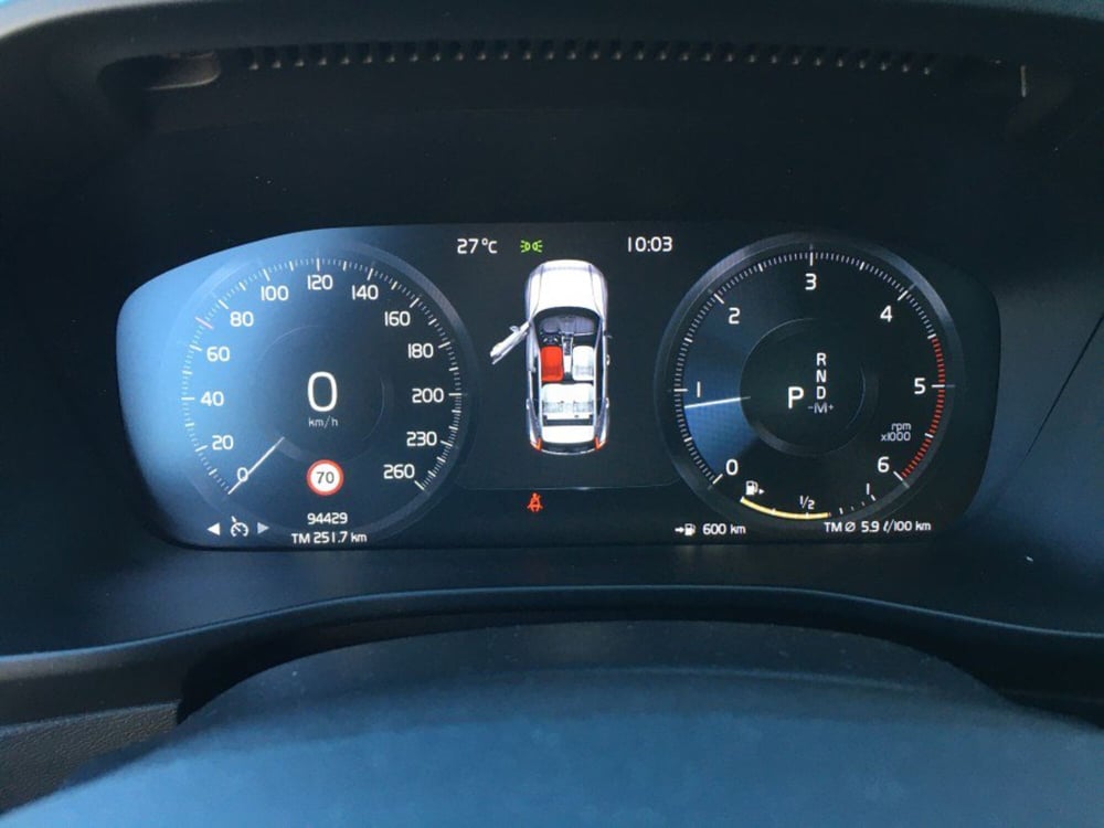 Volvo XC40 usata a Cuneo (13)