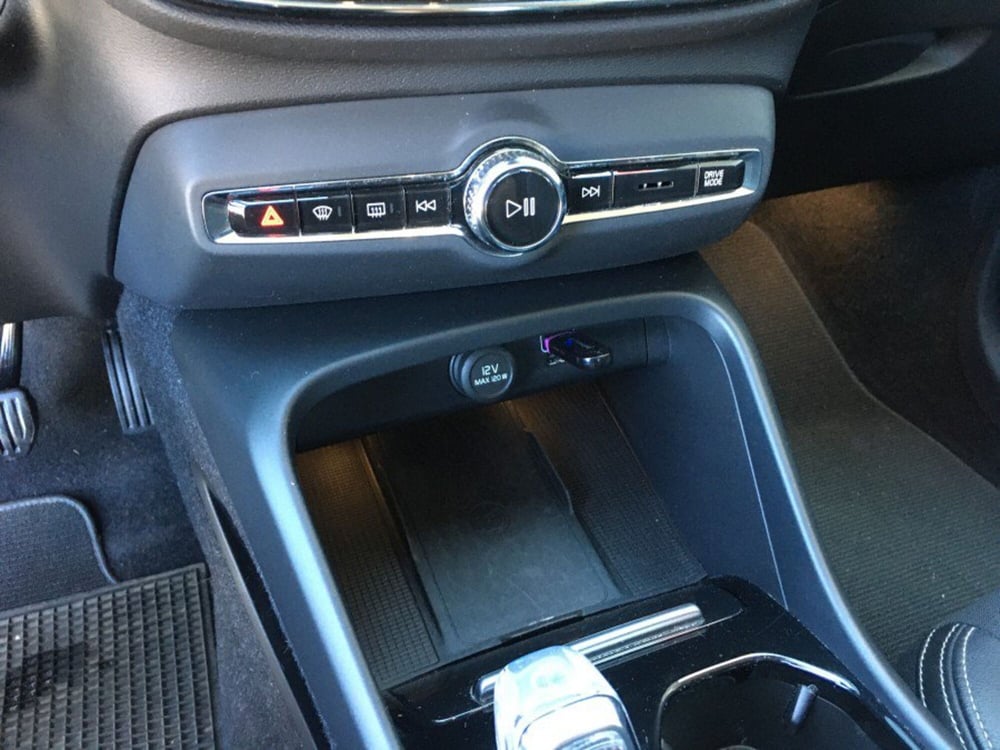 Volvo XC40 usata a Cuneo (17)