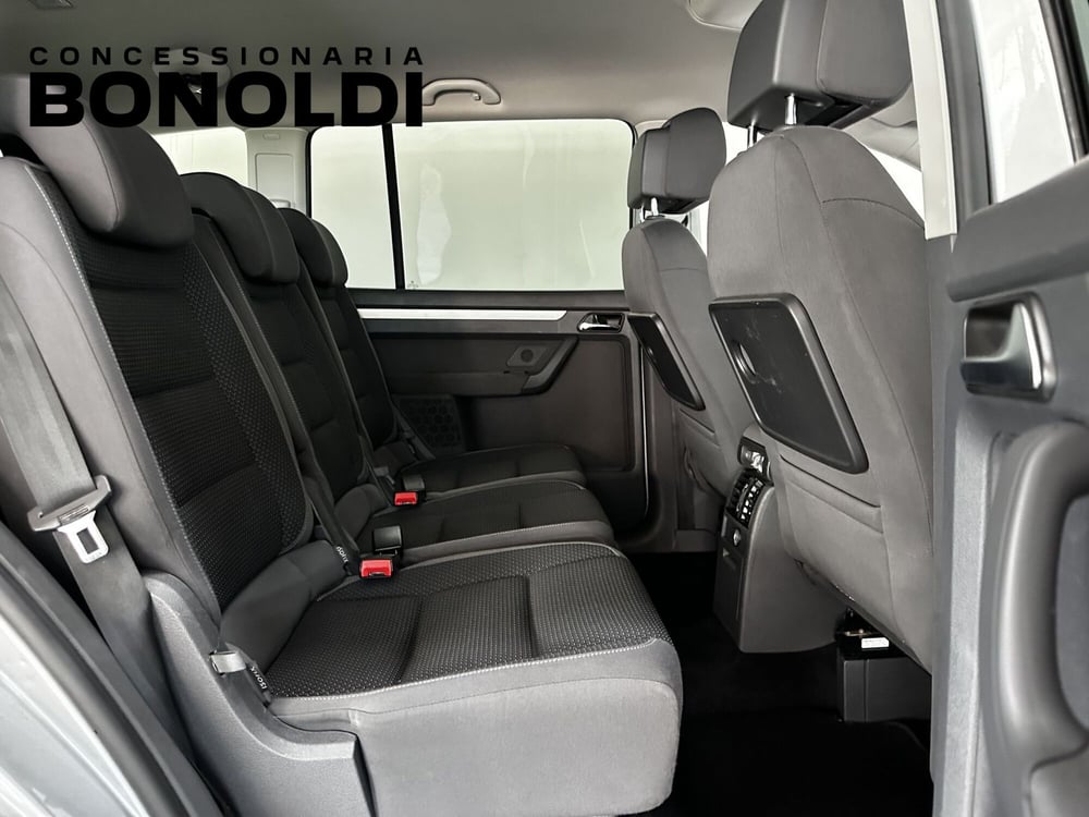 Volkswagen Touran usata a Brescia (13)