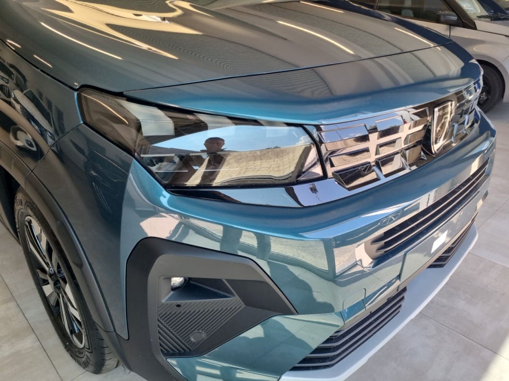Peugeot Rifter nuova a Lucca (18)