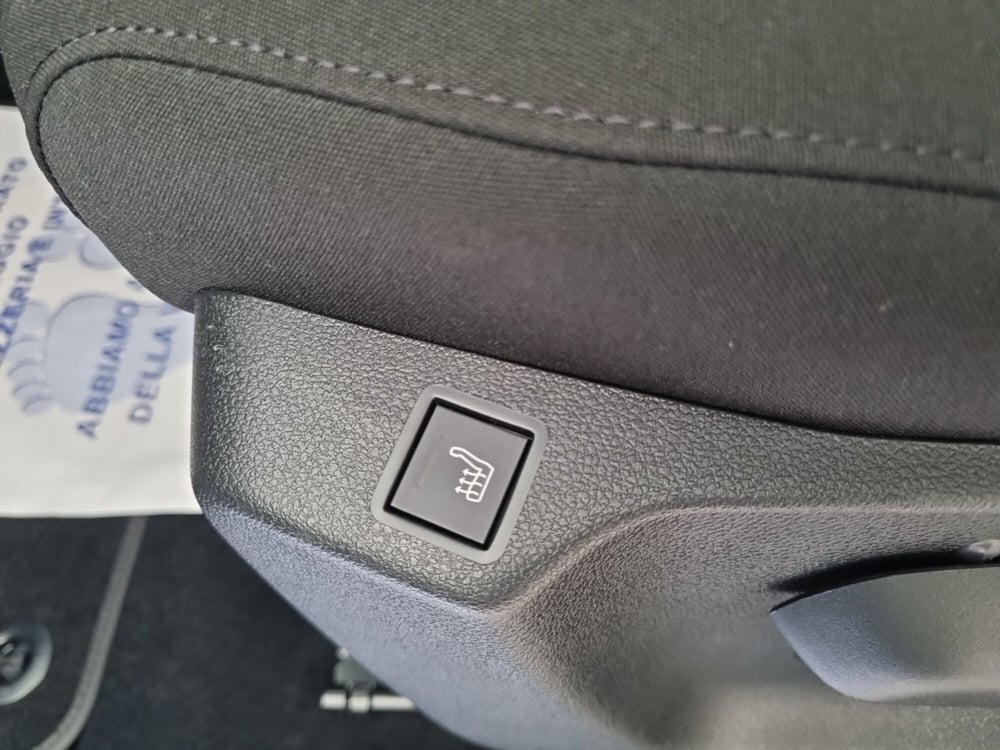 Peugeot Rifter nuova a Lucca (7)