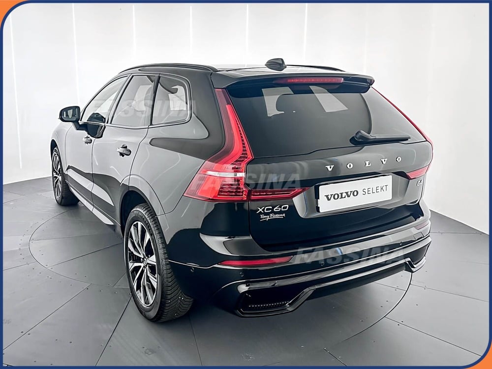 Volvo XC60 usata a Milano (4)