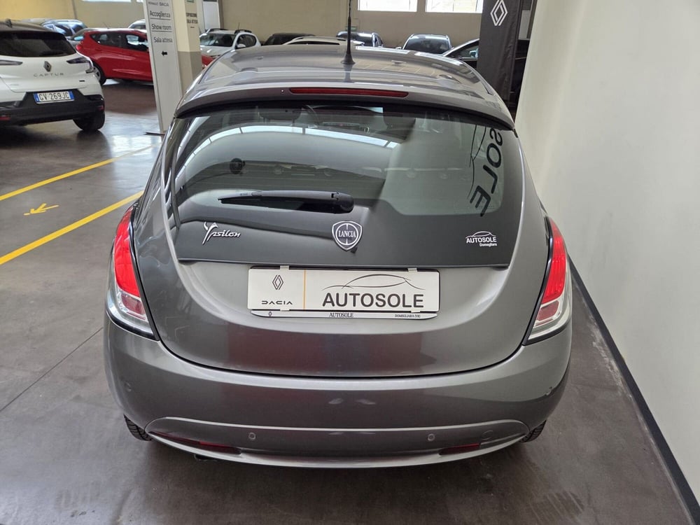 Lancia Ypsilon usata a Verona (4)