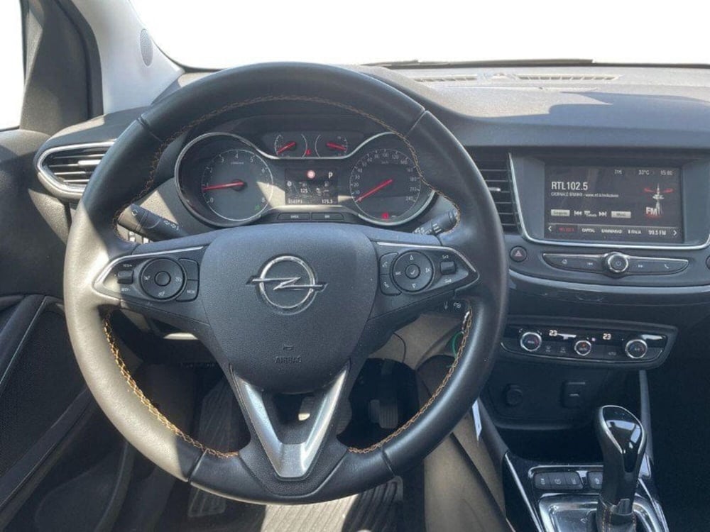 Opel Crossland X usata a Lecco (8)