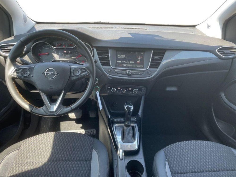 Opel Crossland X usata a Lecco (9)