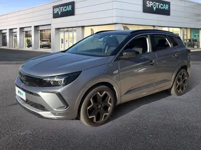 Opel Grandland 1.5 diesel Ecotec aut. GS Line del 2022 usata a Foggia