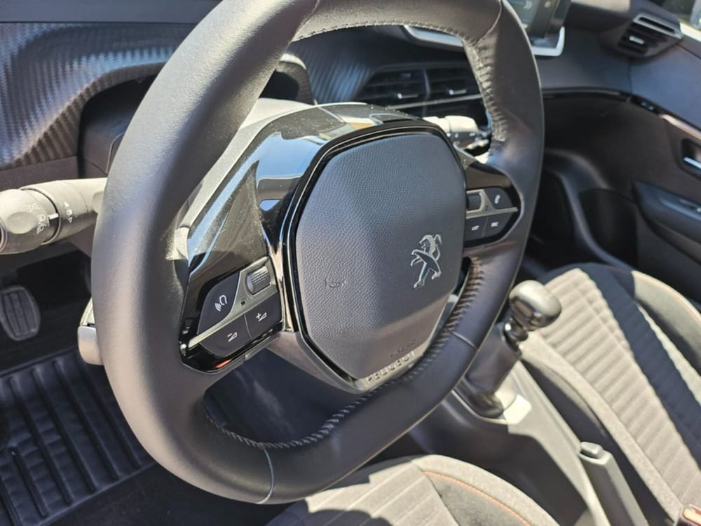 Peugeot 208 usata a Foggia (14)