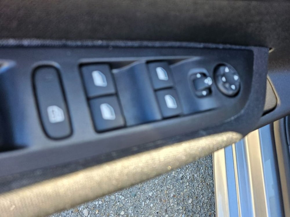 Peugeot 208 usata a Foggia (18)