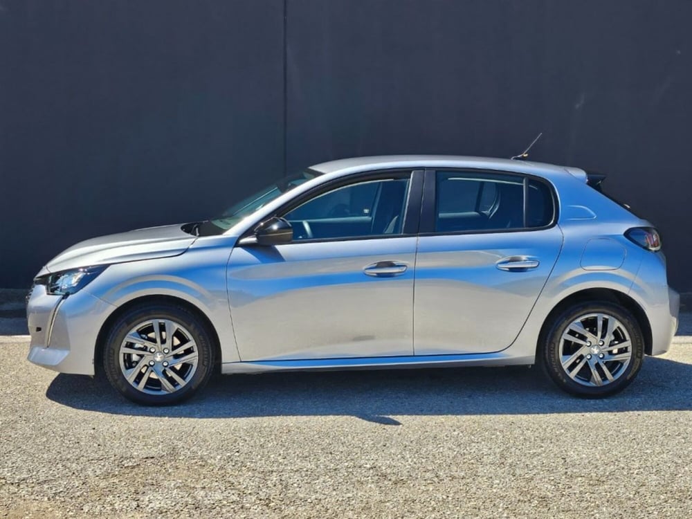 Peugeot 208 usata a Foggia (2)