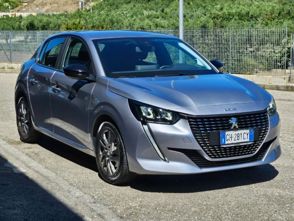 Peugeot 208 usata a Foggia (6)