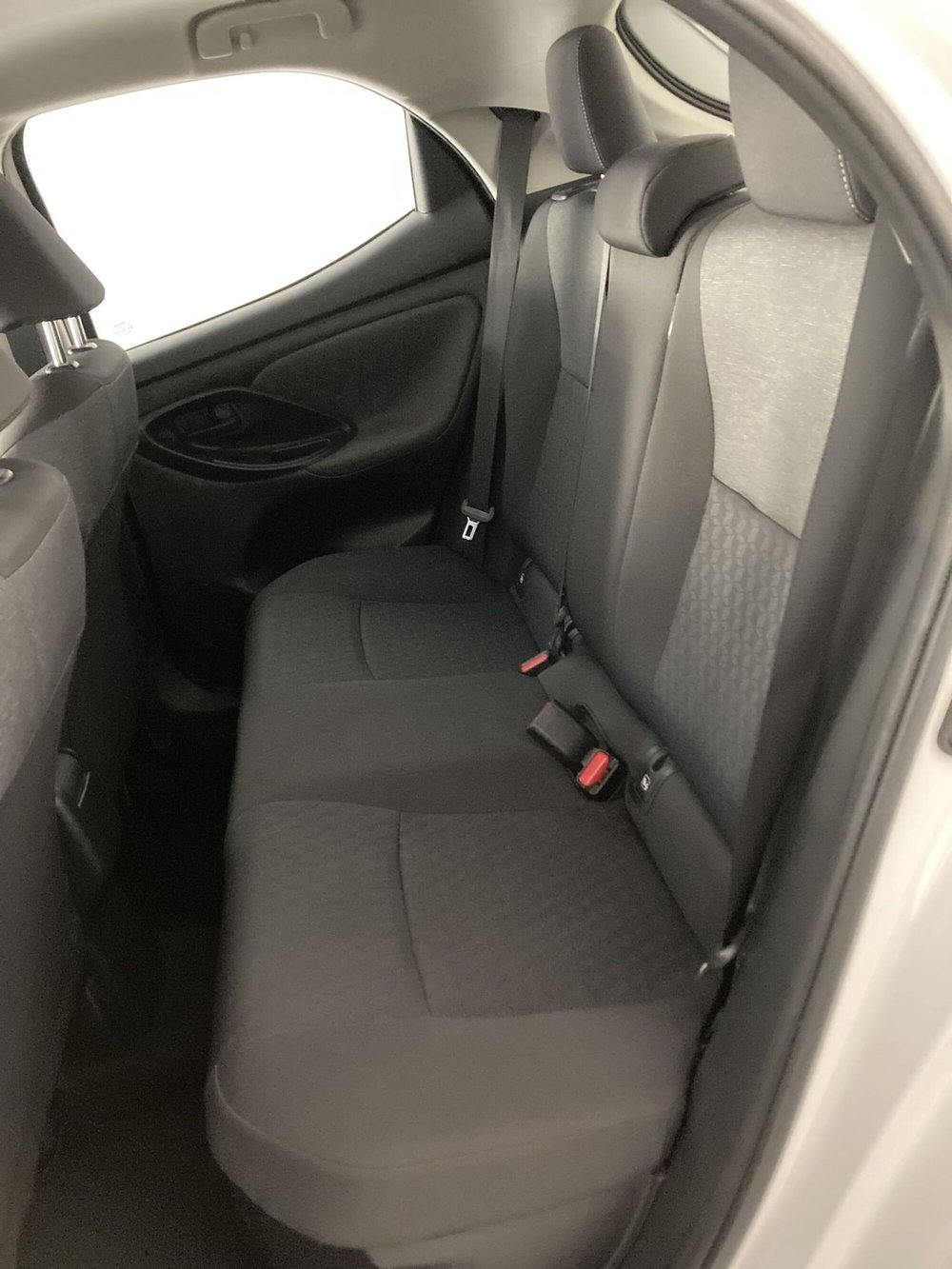 Toyota Yaris usata a Barletta-Andria-Trani (8)