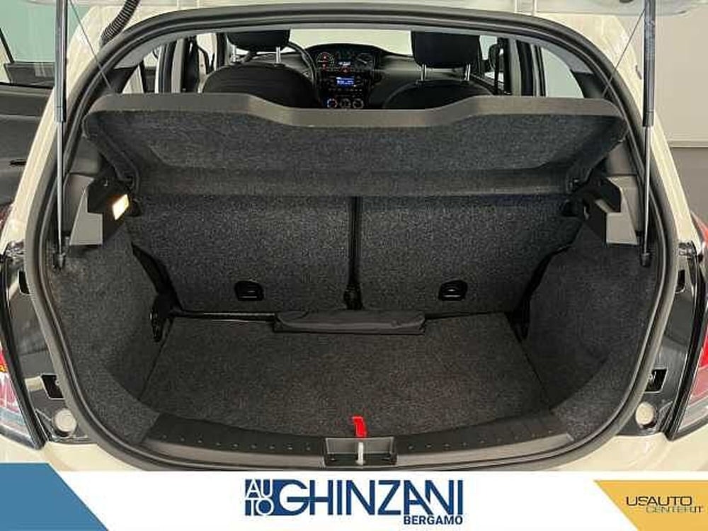 Lancia Ypsilon usata a Bergamo (15)