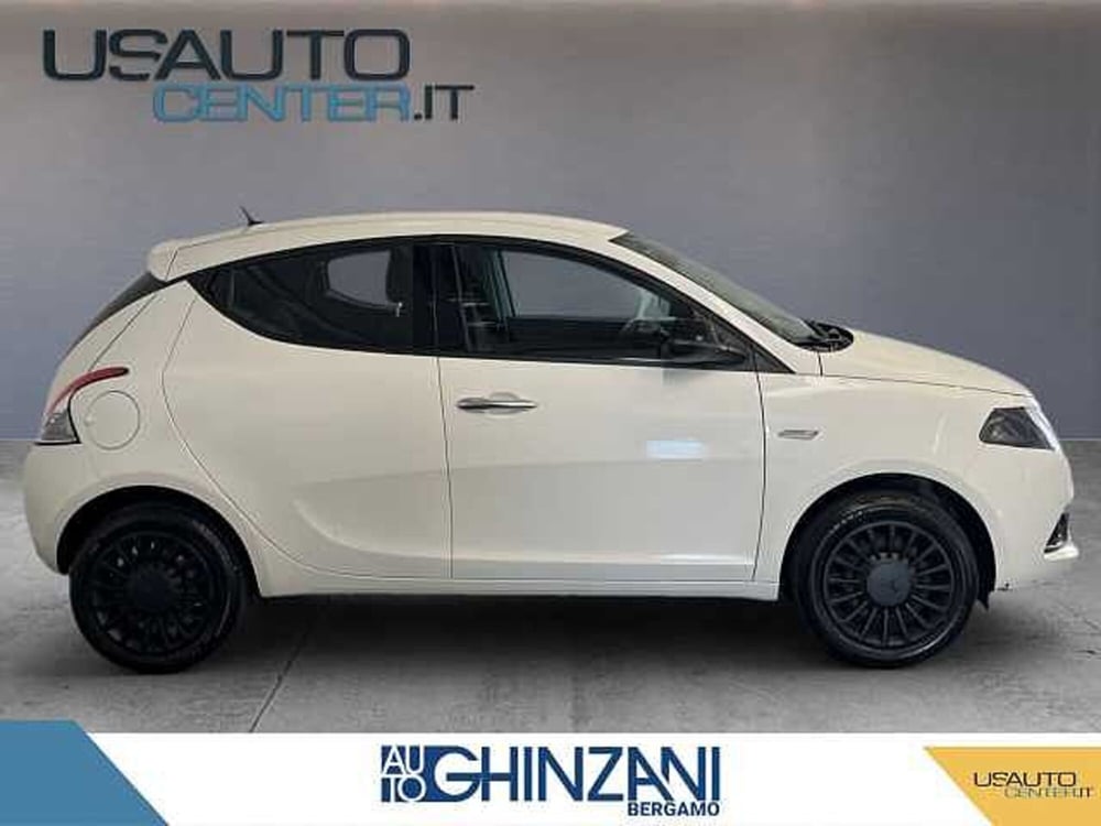 Lancia Ypsilon usata a Bergamo (3)