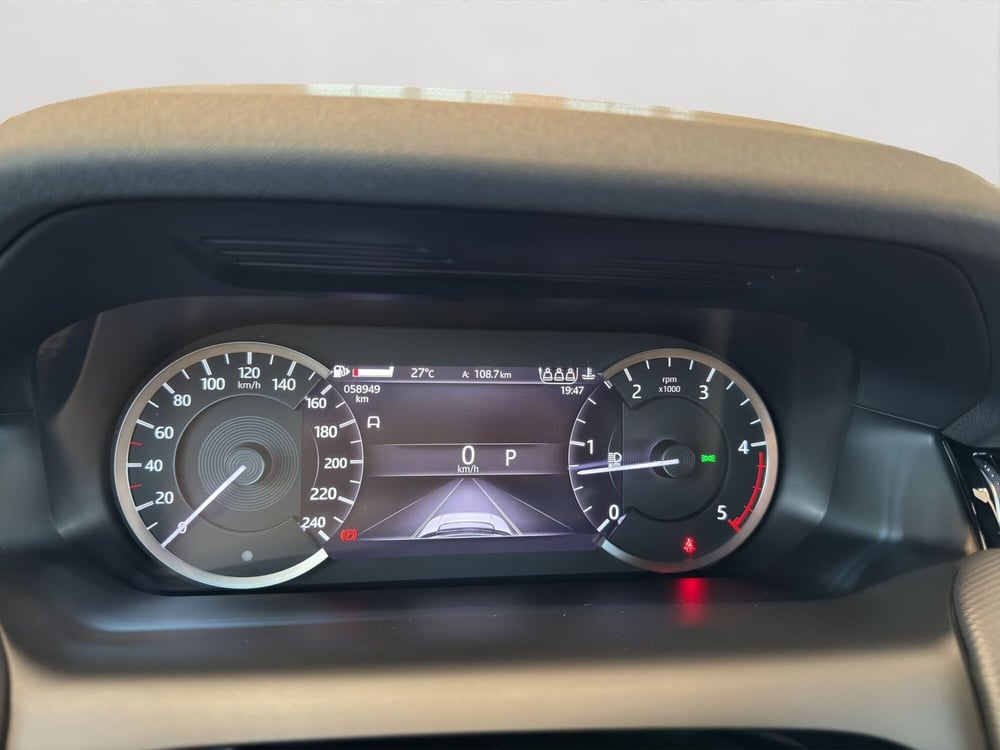 Land Rover Discovery Sport usata a Latina (10)