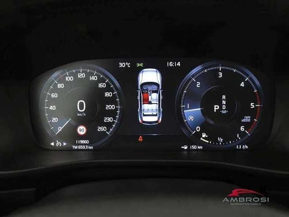 Volvo XC40 usata a Perugia (13)