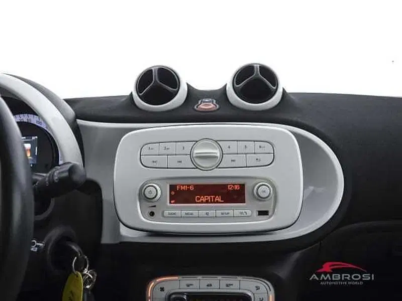 smart forfour usata a Perugia (17)