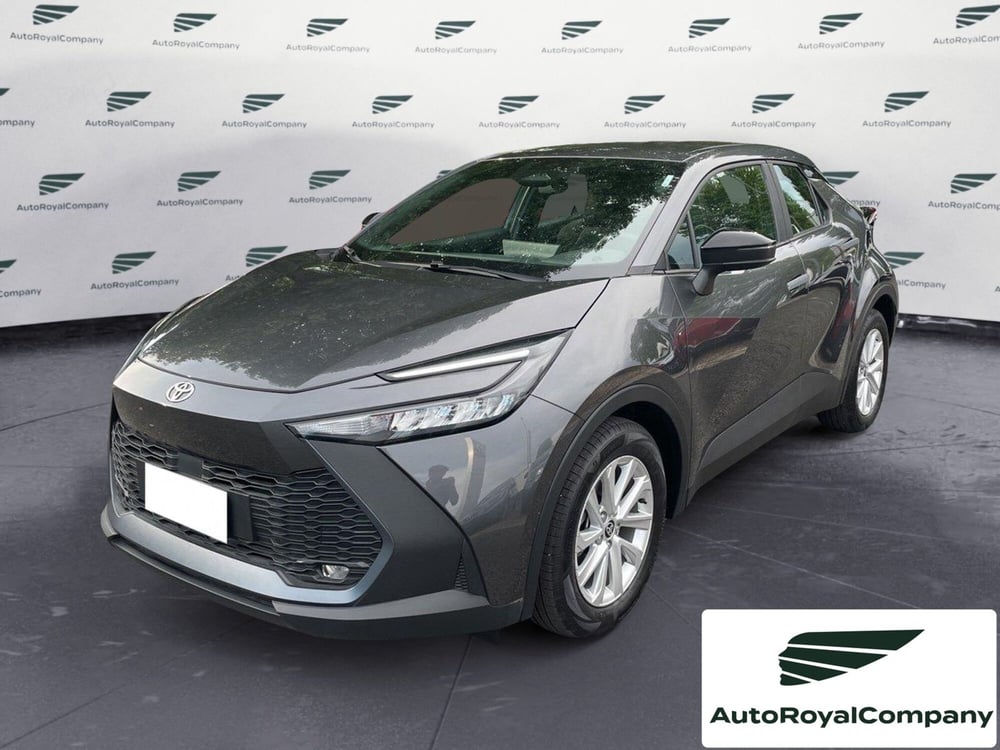 Toyota Toyota C-HR nuova a Roma