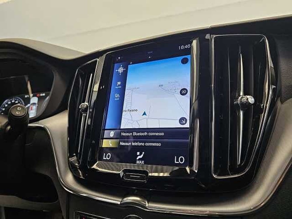 Volvo XC60 usata a Caserta (15)