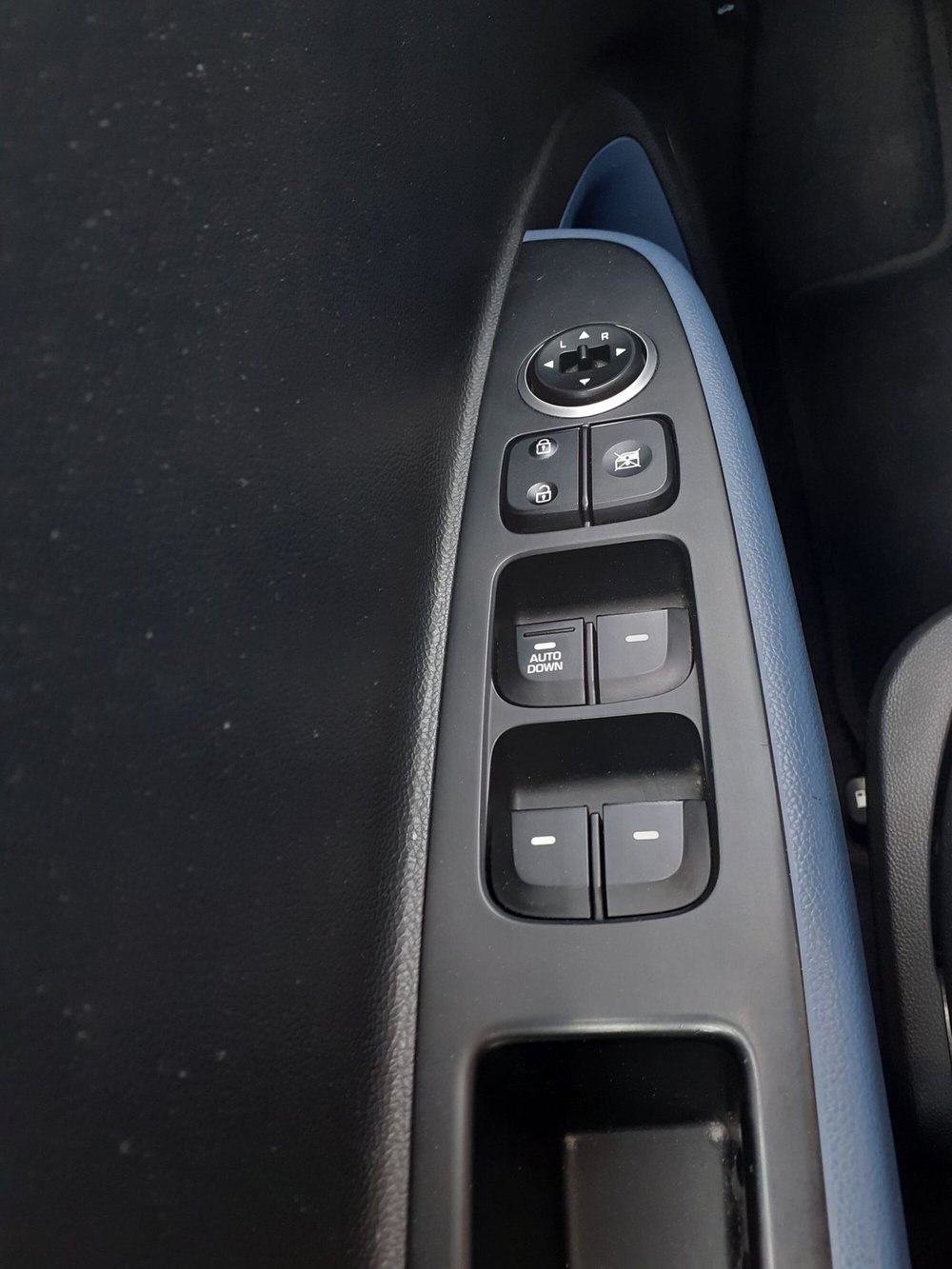 Hyundai i10 usata a Modena (12)