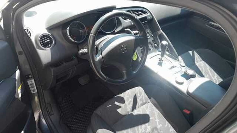 Peugeot 3008 usata a Genova (11)