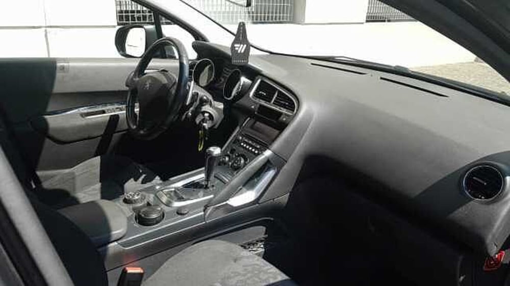 Peugeot 3008 usata a Genova (12)