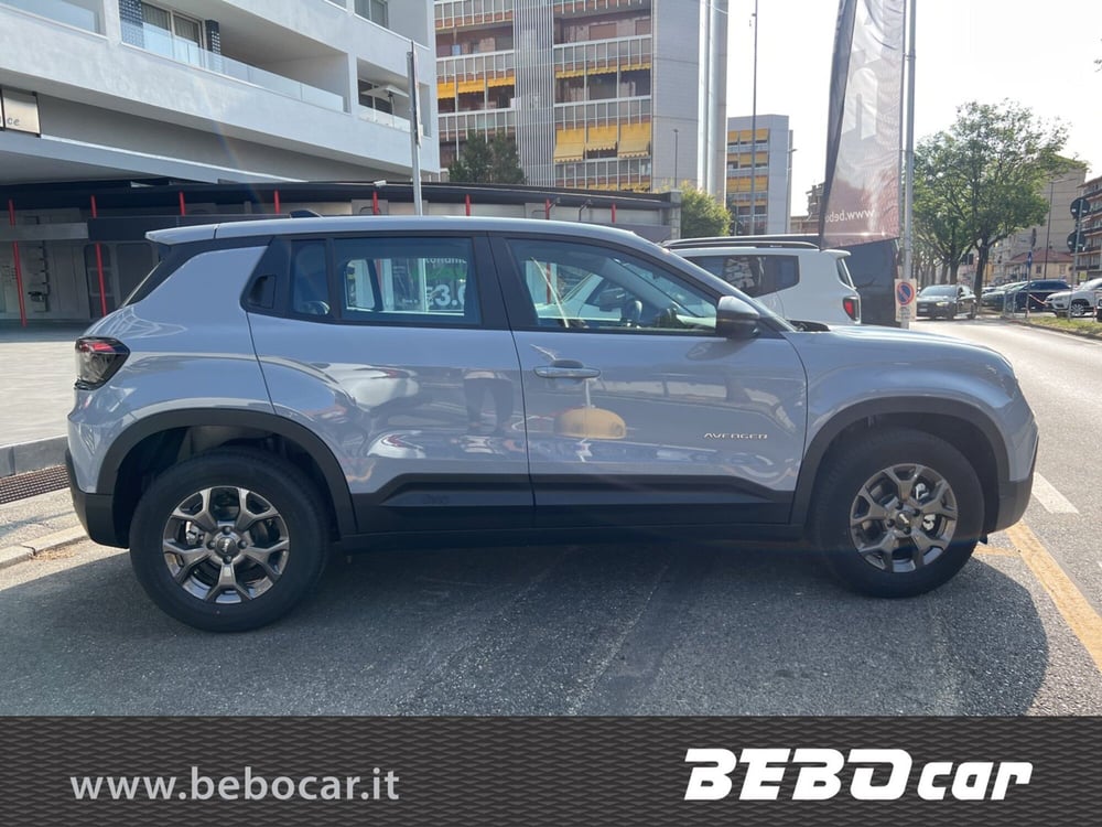 Jeep Avenger nuova a Torino (5)
