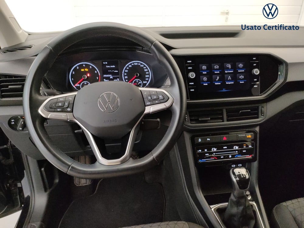 Volkswagen T-Cross usata a Varese (15)