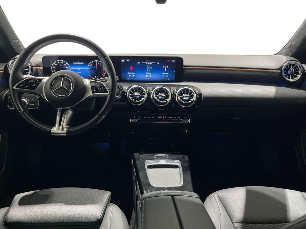 Mercedes-Benz Classe A usata a Napoli (11)