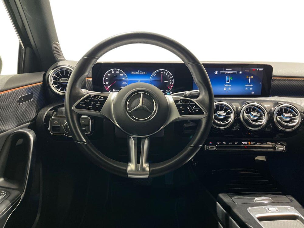 Mercedes-Benz Classe A usata a Napoli (13)