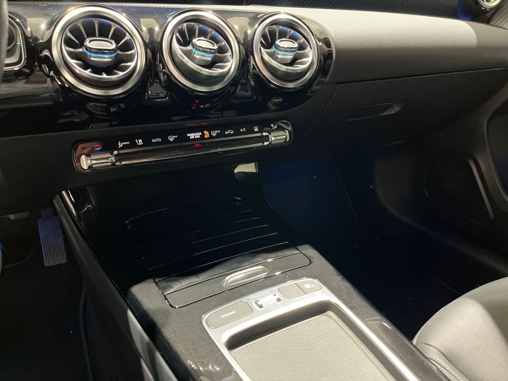 Mercedes-Benz Classe A usata a Napoli (15)