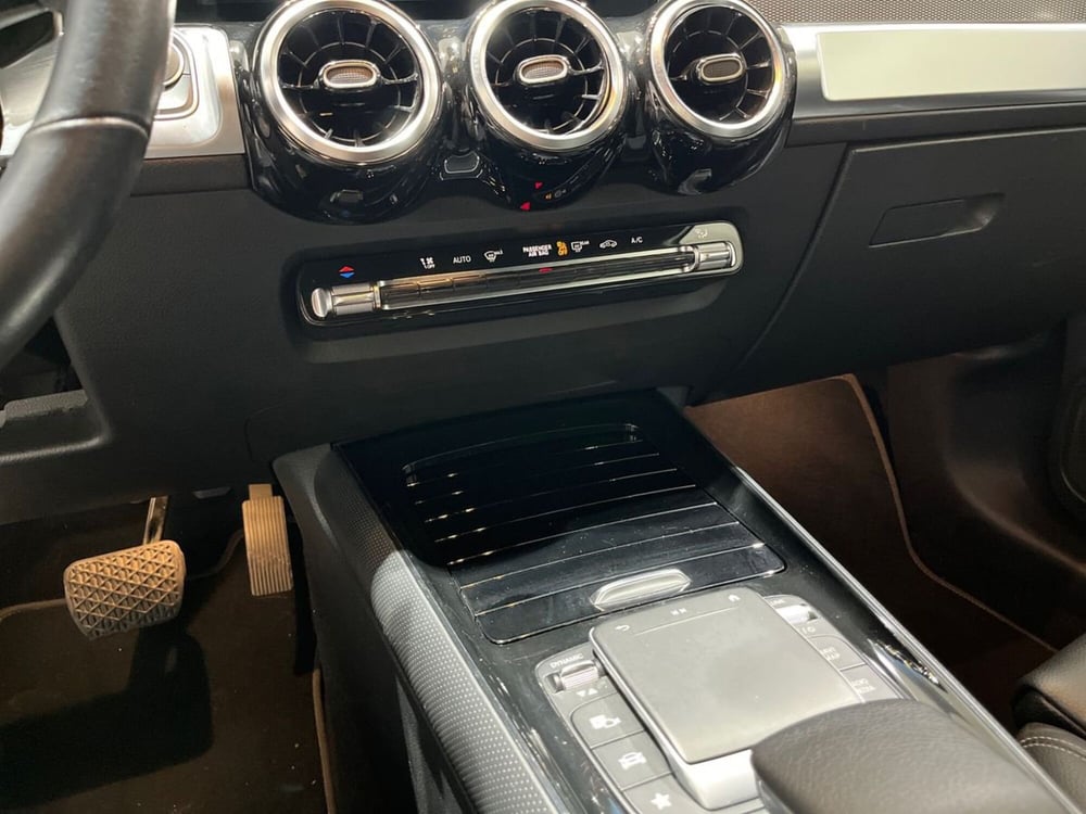 Mercedes-Benz GLB usata a Napoli (15)