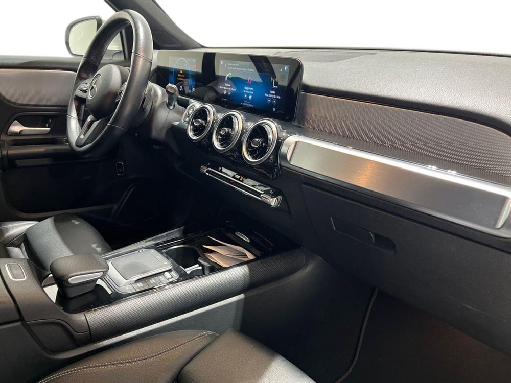 Mercedes-Benz GLB usata a Napoli (16)