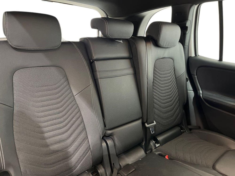 Mercedes-Benz GLB usata a Napoli (17)