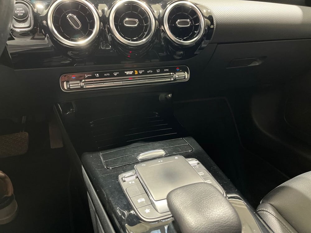 Mercedes-Benz Classe A usata a Napoli (15)