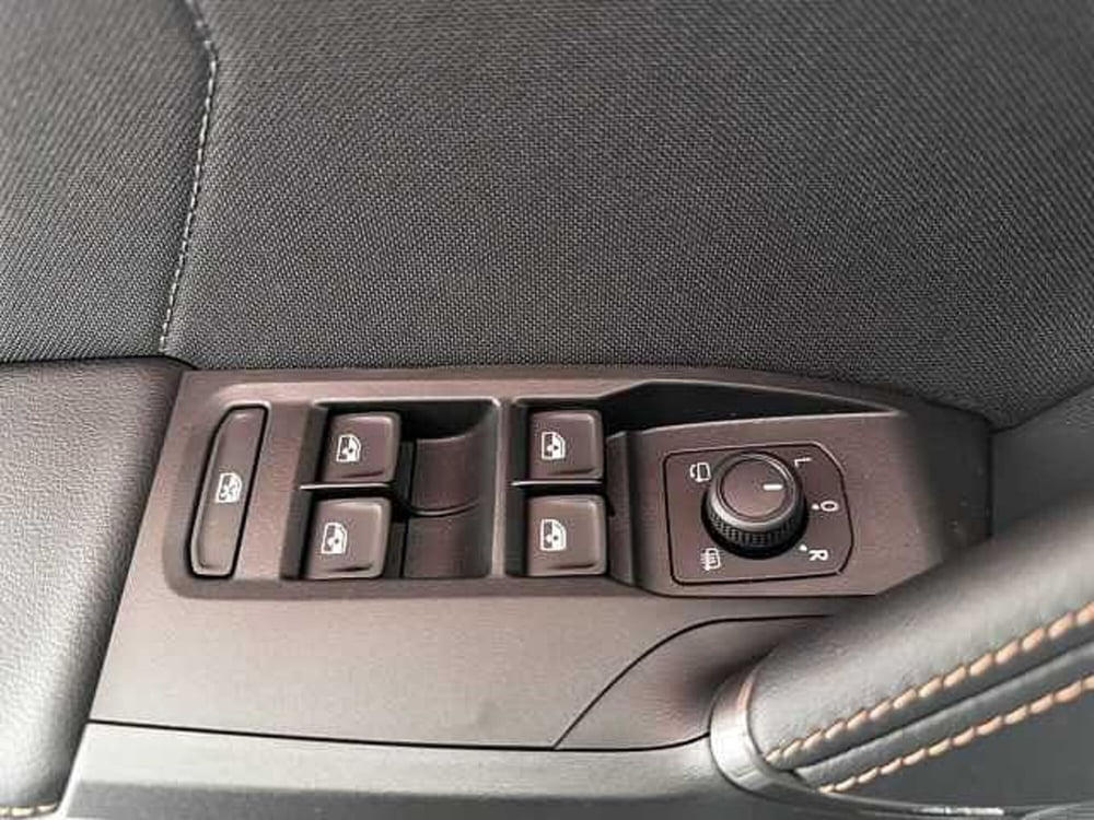 Cupra Leon nuova a Vicenza (11)