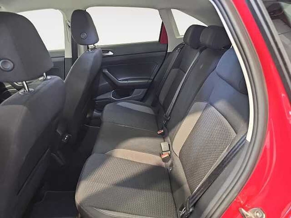 Volkswagen Taigo usata a Lecco (13)