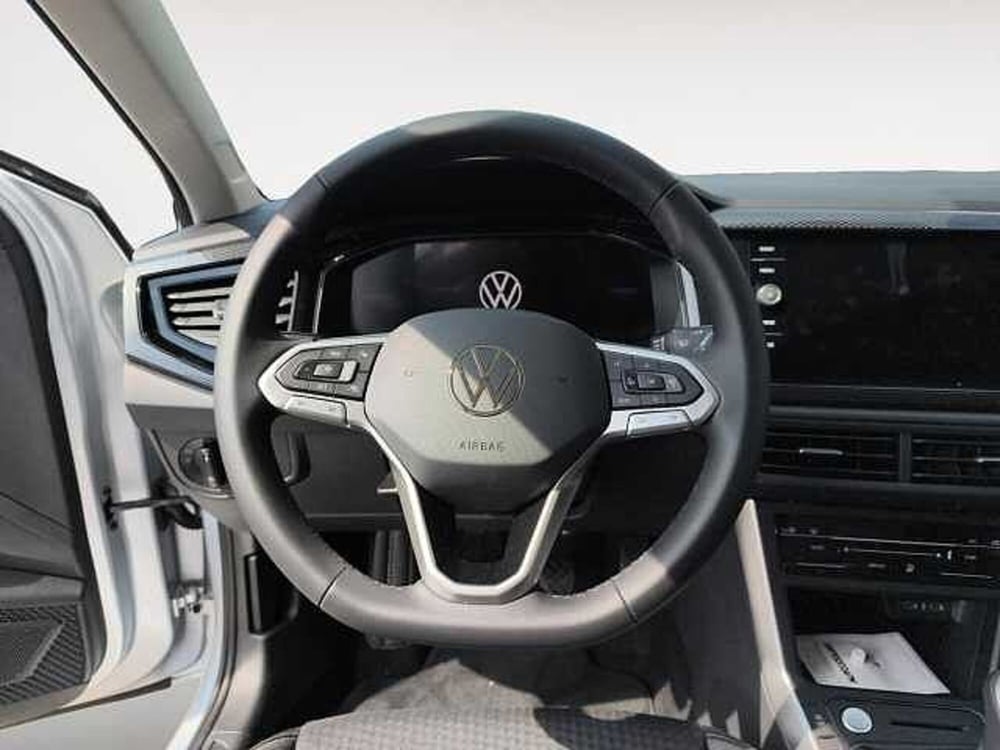 Volkswagen Taigo nuova a Lecco (10)