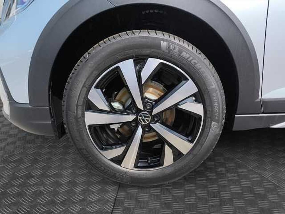 Volkswagen Taigo nuova a Lecco (14)